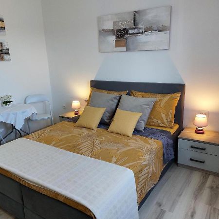 Room Violeta Ρόβινι Εξωτερικό φωτογραφία